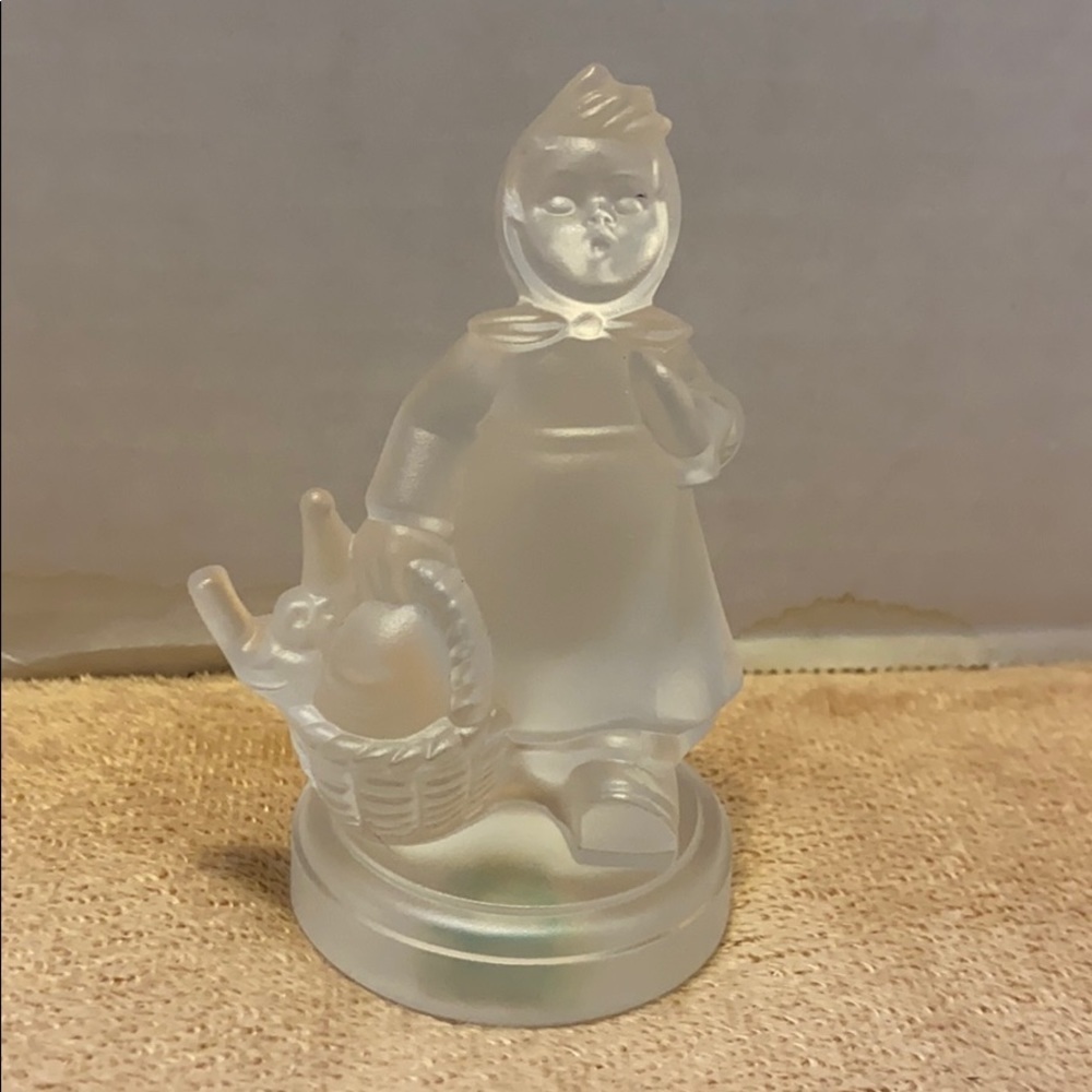 Hummel Goebel crystal “Girl Home from Market”